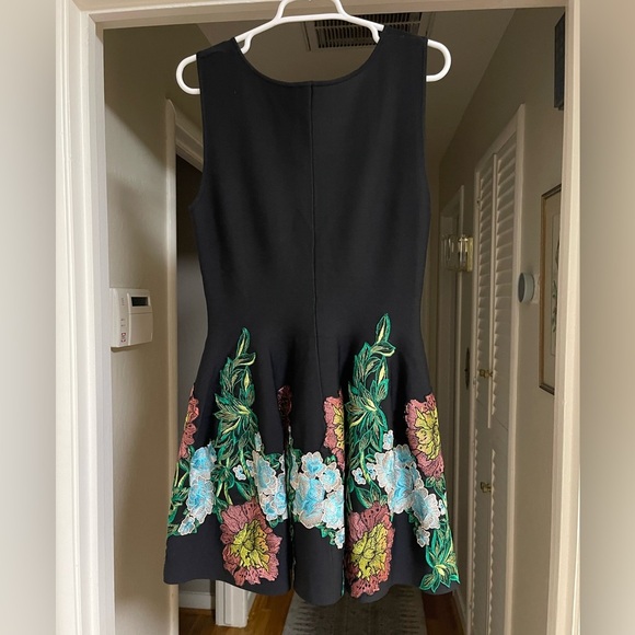 EUC Blumarine Embroidered Appliqué Mini Dress - Picture 2 of 5